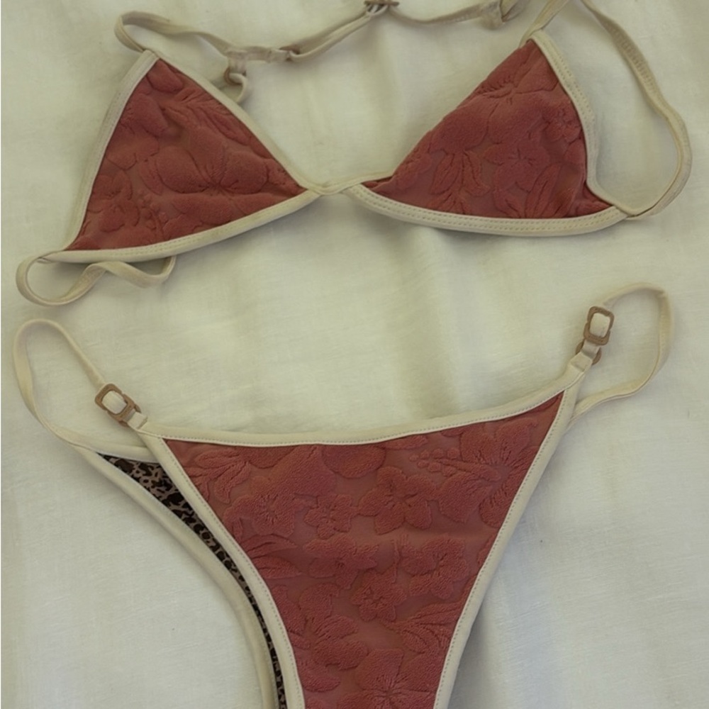 Pink and Cream Classic Bikini Set with Textured Finish